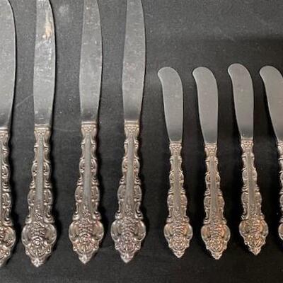 LOT#218: 40+ Piece Oneida Flatware