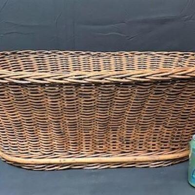 LOT#225: Large Storage Basket with Handles.