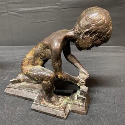 LOT#226: Heavy Bronze Juvenile Statues
