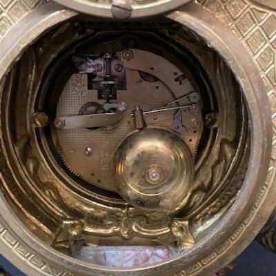 LOT#236: Franz Hermle Modern Mantle Clock