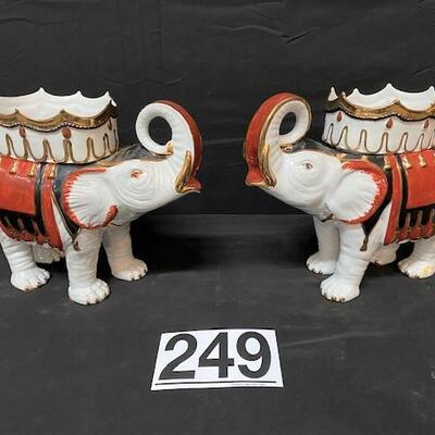 LOT#249: San Marco Ceramic Elephants