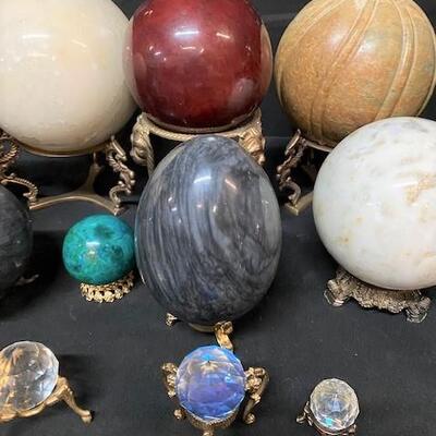 LOT#253: Assorted Orb Lot