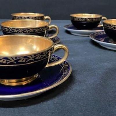 LOT#279: Haviland Teacups & Saucers