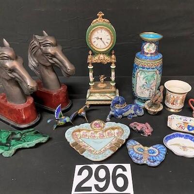 LOT#296: DÃ©cor Lot #5