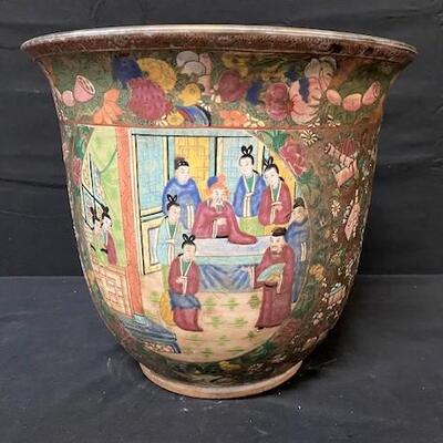 LOT#300: Chinses Vase with Hole in Bottom