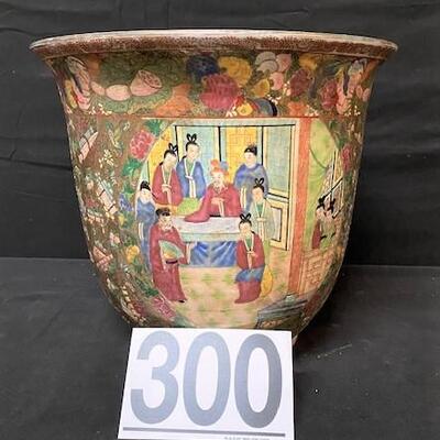 LOT#300: Chinses Vase with Hole in Bottom