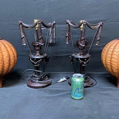 LOT#307: Pair of Balloon Lamps