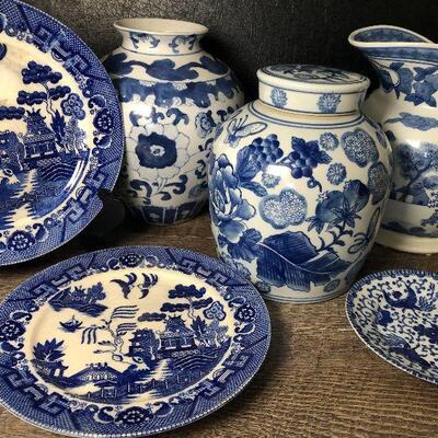 8: China Blue Porcelain Collection