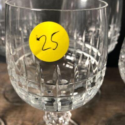 25: Set of 8 Wine Glasses