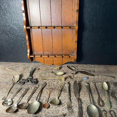 55: Spoon Collection and Display