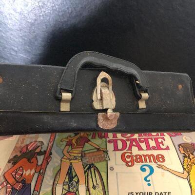 87: Vintage Mystery Date Game and Midge Doll Case