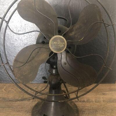 90: Vintage Fan by Emmerson
