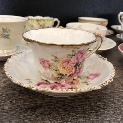 97: Mix of Tea Cups and Saucers
