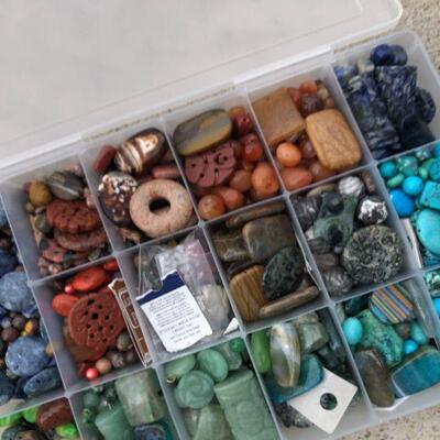 107: Lot of Stones for Jewerly Making