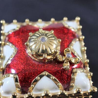 LOT#318: Wendy Reed Hand Enameled Trinket Box & Picture Frame