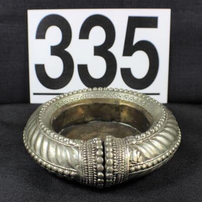 LOT#335: Arabian/Omami Slave Ankle Bracelet Bowl