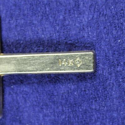 LOT#340: Stamped 14K Gold Crucific & Box Charm 6.9g