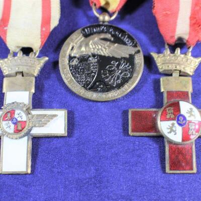 LOT#346: Spanish Civil War Medals (1930s)
