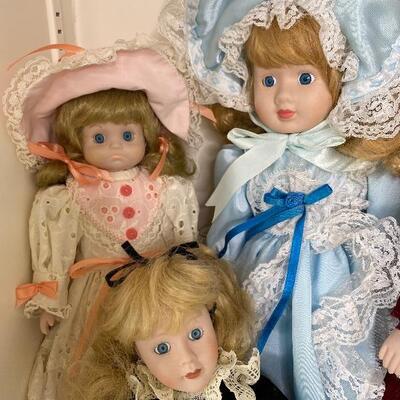 Set of 5 Misc Collectable Dolls 