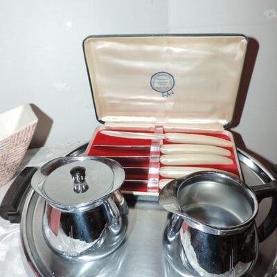 VINTAGE KITCHEN ITEMS