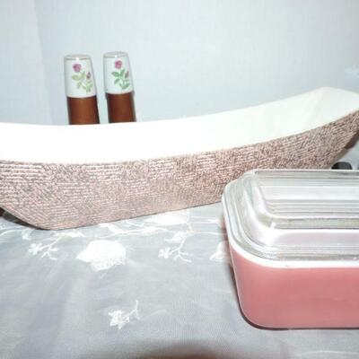 VINTAGE KITCHEN ITEMS