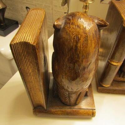 LOT 82  OWL BOOKENDS & MORE