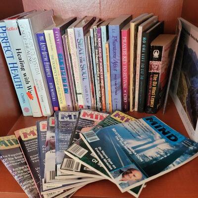 Lot #25: Assortment of Magazines, Books and Brochures 