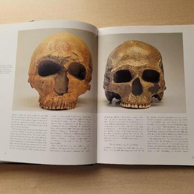 Lot #36: (2) Hardback MYSTERIES OF THE ANCIENT WORLD / ANCIENT AMERICAS Coffee Table Books ðŸ“š 