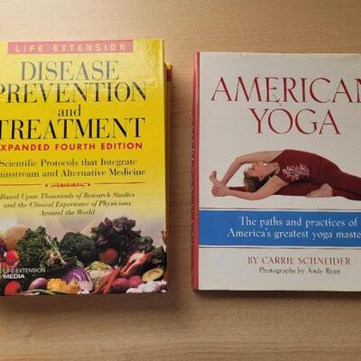 Lot #41: (2) Hardback Healthy Living Books ðŸ“š 