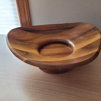Lot #49: Vintage 11" NAMBÃ‰ Cradle Wood Pasta Bowl