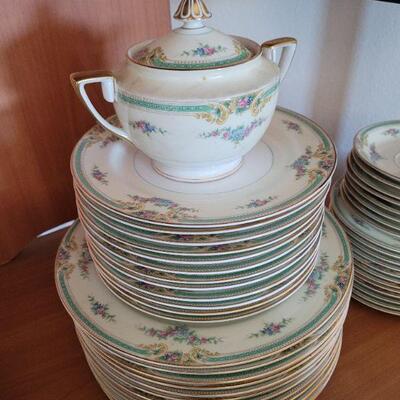 Lot #56: Vintage NORITAKE Plaza Fine China Set