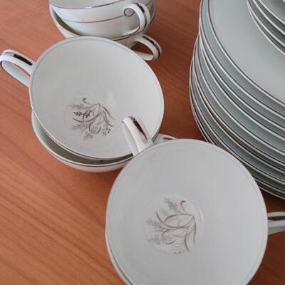 Lot #57: Vintage NORITAKE Taryn Fine China Set