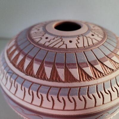 Lot #83: Vintage NAVAJO Pottery Signed by BECENTI
