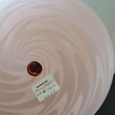 Lot #92: Vintage 10" LARGE Fenton Swirl Glass Vase