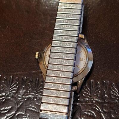 Lot #97: Vintage 36.5mm BENRUS 10K Gold Filled Self Winding Automatic Watch TESTED A+