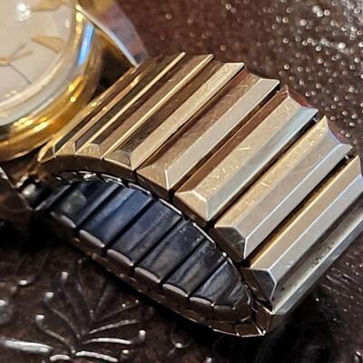 Lot #98: Vintage 31.5mm 1950's LONGINES 14k SOLID GOLD Case Manual Wind Dress Watch - Requires Service 
