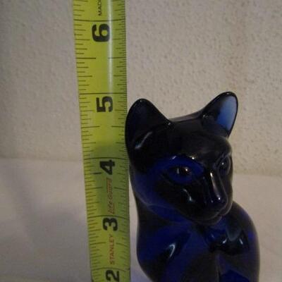 Blue Glass Fenton Cat 5