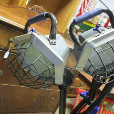 Lot 114 - Shop Light 