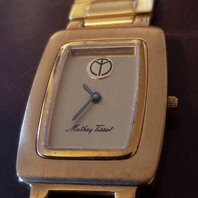 Lot 100: Tissot Mens Vintage Watch - Needs Battery