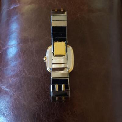 Lot 101: Vintage Lord Elgin Watch - Needs Battery
