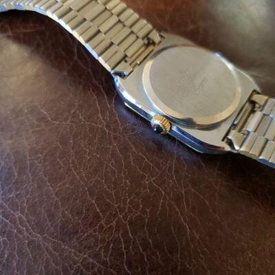 Lot 102: Vintage Dufonte Watch - Needs Battery