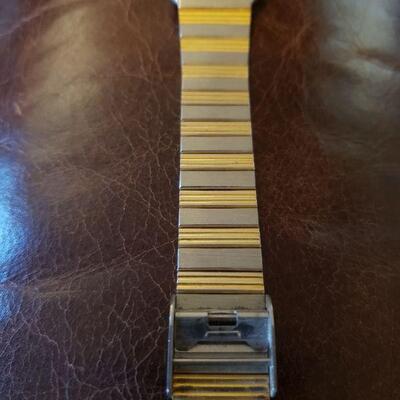Lot 102: Vintage Dufonte Watch - Needs Battery