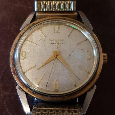 Lot 103: Vintage WYLER Incaflex Movement Watch - Needs Servicce