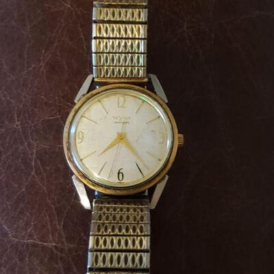 Lot 103: Vintage WYLER Incaflex Movement Watch - Needs Servicce