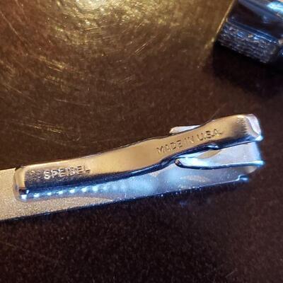 Lot 109: 2 Sets of Cufflinks & Tiebar/Pin