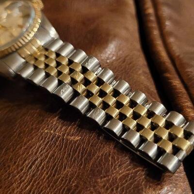 Lot 117: Vintage 1970's/80's ROLEX Automatic Oyster Perpetual DATEJUST w/ 14k Gold Fluted Bezel & Original JUBILEE Bracelet...