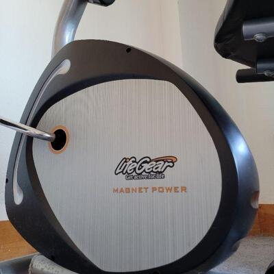 Lot #120: Vintage LIFE GEAR Magnet Power Exercise Bike