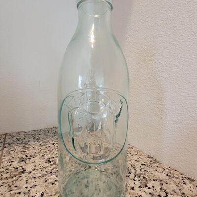 Lot #130: Vintage MADE IN ITALY Milk Glass Jar