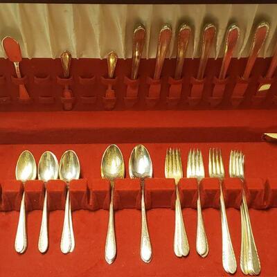 Lot #137:  Vintage Holmes & Edwards Silver-plated Dinner Service 
