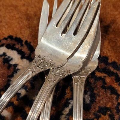 Lot #139: Vintage STERLING SILVER Reed & Barton BURGUNDY? Dinnerware Set (32 pcs.)